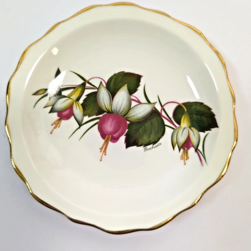 Vintage Royal Stuart Fuchsia Bone China Ring Dish Gold Trim Trinket Tray
